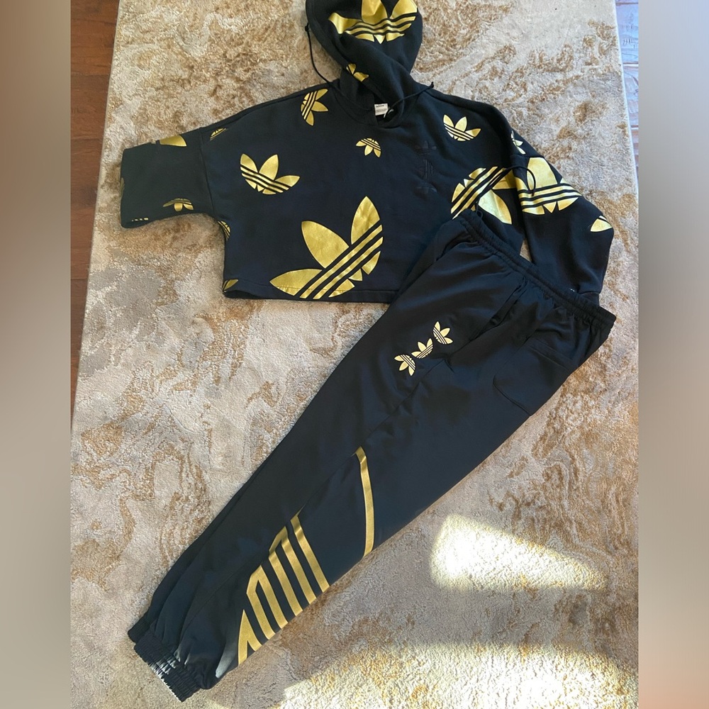 Adidas sweat outfit